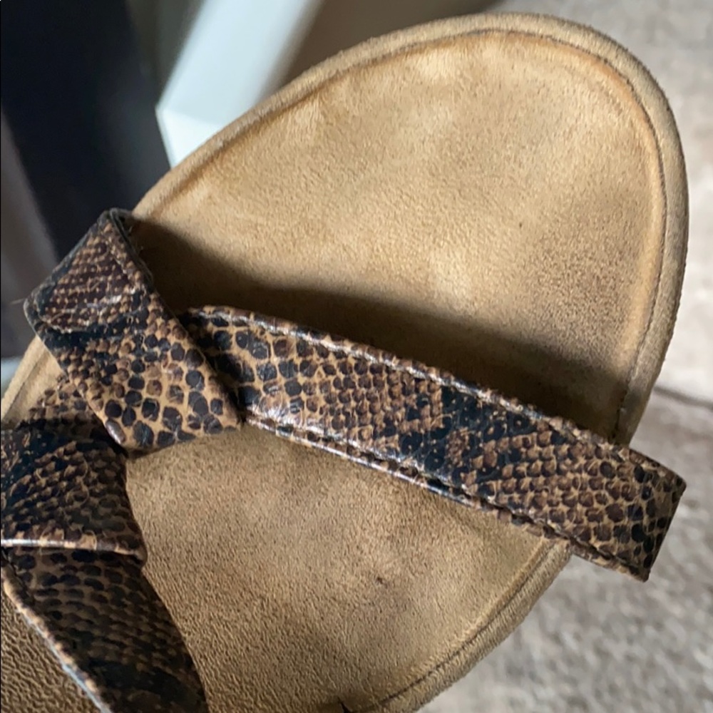 Sandals - Picture 3 of 8